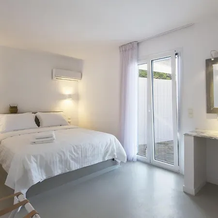 Modern With 2 Apartments, A Swimming Pool And Sea View, In The Area Of * Κούνδουρος