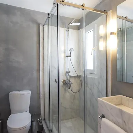 Dom wakacyjny Modern With 2 Apartments, A Swimming Pool And Sea View, In The Area Of