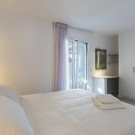 Dom wakacyjny Modern With 2 Apartments, A Swimming Pool And Sea View, In The Area Of Koundouros